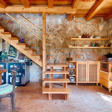 Olive Grove House * Βις